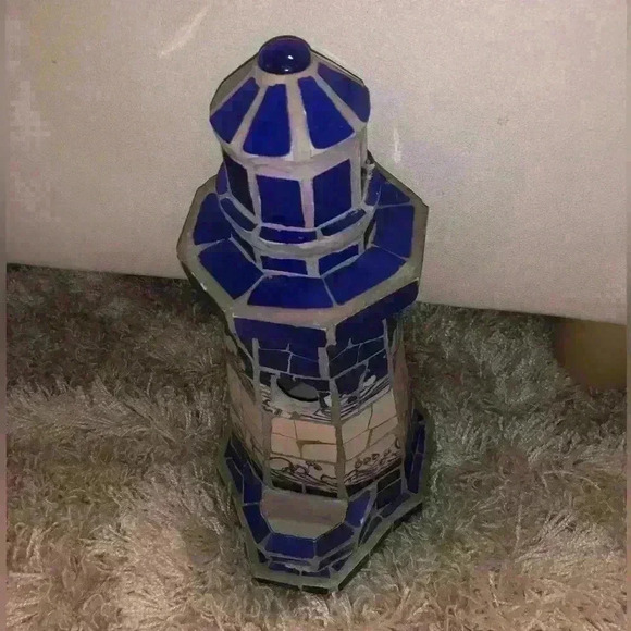 Pacific Rim Cobalt and White  Mosaic Lighthouse Bird Feeder/House - Picture 2 of 11